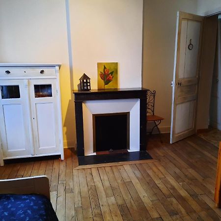 Joli appartement meublé Paray-le-Monial Kültér fotó