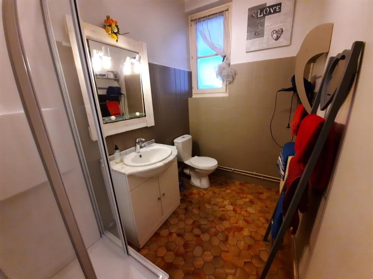 Joli appartement meublé Paray-le-Monial Kültér fotó